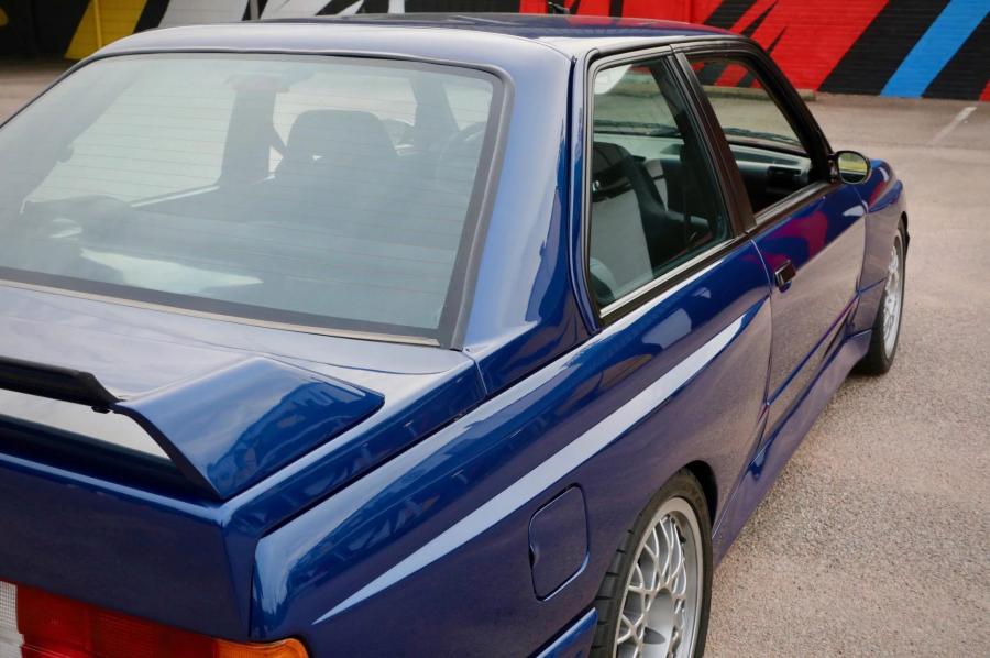 Детали экстерьера BMW M3 Coupe (E30) 1988 года  (фото 15 из 118)